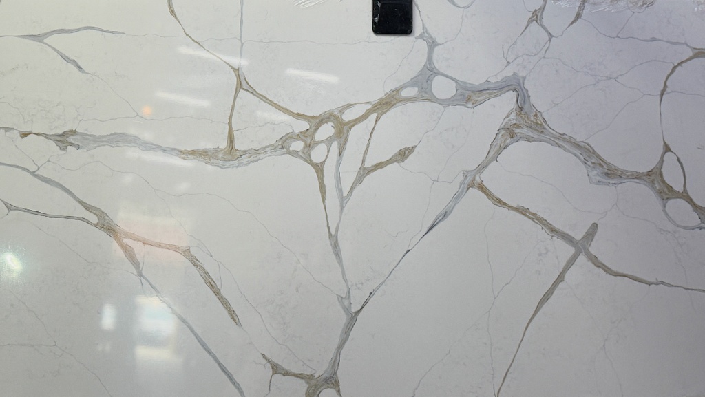 Calacatta T